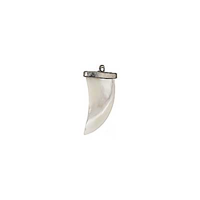 MOP Pendant 15x30mm Mother of Pearl Claw Pend. Pew